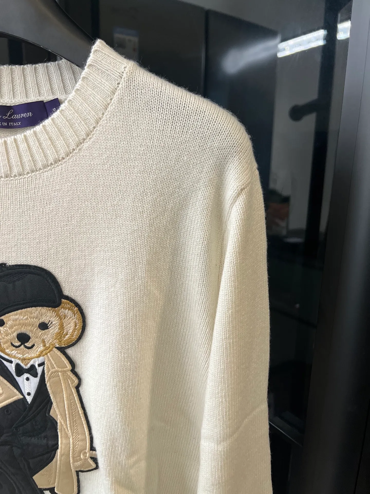 P430 [next day] Rah Lauren/Raff classic bear wool round-neck pullover sweater (white) High-end customized wool blended yarn fabric 90% wool 10% cashmere material Skin-friendly, delicate, soft and comfortable One-piece back-shoulder gathers Size: s m l Detailed sizes can be found in Figure 9